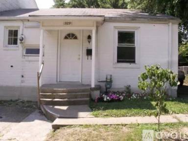 Main picture of 329 Hemlock Dr