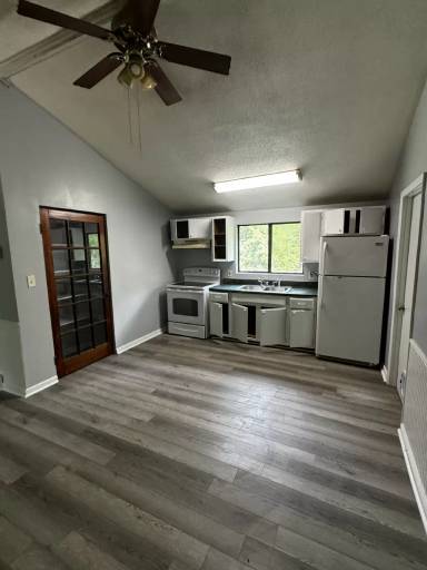 Main picture of 762 Possum Hollow Trl
