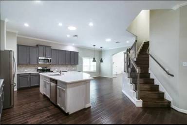 Main picture of 12004 Springview Ln