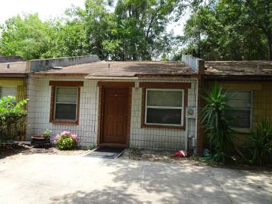 Main picture of 1824 SW 70th Ter