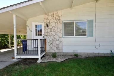 Main picture of 1508 E Mary Ln