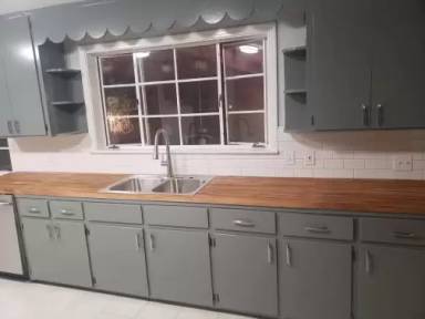 Main picture of 3539 Honeysuckle Rd