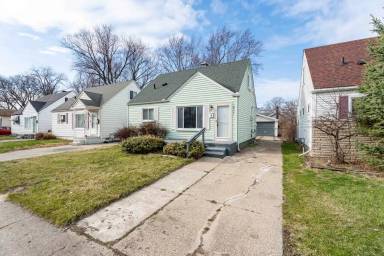 Main picture of 14921 Myola Ave