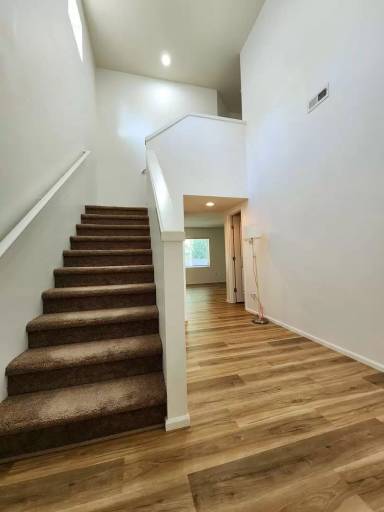 Main picture of 8431 10th Pl SE
