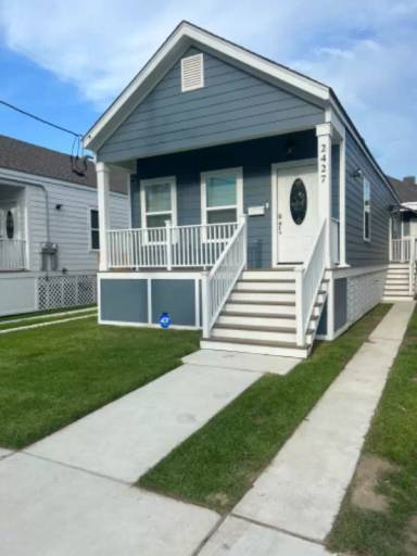 Main picture of 2427 Almonaster Ave