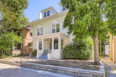 Main picture of 1110 N Clarkson St