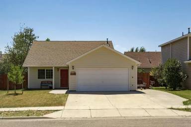 Main picture of 2618 Rose St