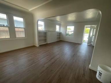 Main picture of 422 Church Ave