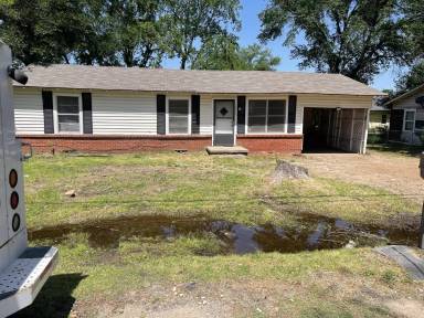Main picture of 1513 Stacey St