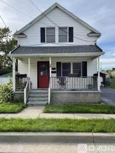 Main picture of 74 Flohr Ave