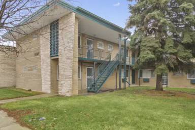 Main picture of 3011 W 87th St