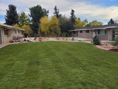 Main picture of 245 W 2nd N