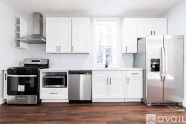 Main picture of 932 N Richmond St