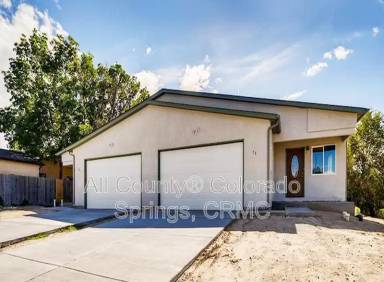 Main picture of 53 Royal Crest Dr