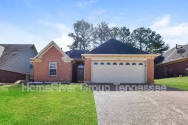 Main picture of 9895 Woodland Bend Dr