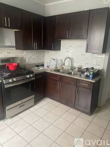 Main picture of 6456 S Bishop St
