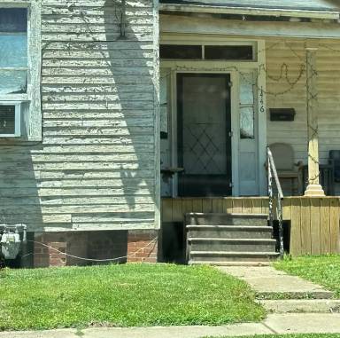 Main picture of 1446 Holly St