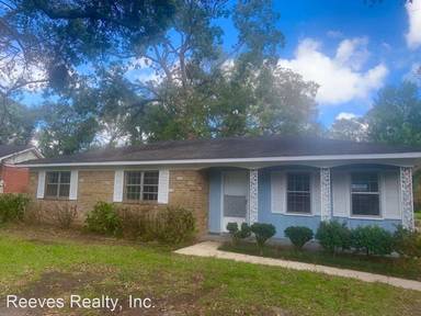 Main picture of 5233 Santos Dr E