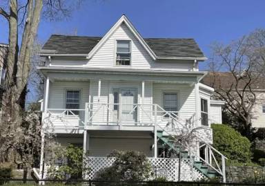 Main picture of 119 N Water St