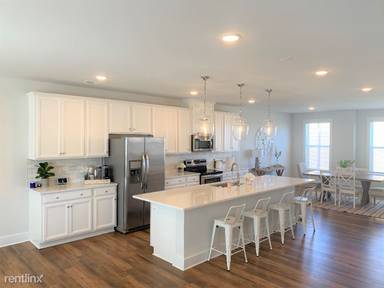 Main picture of 15 Flatwater Row