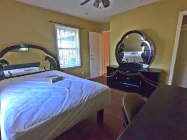 Main picture of 111 Ozone St SW