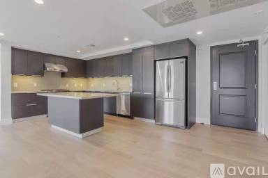 Main picture of 2939 Leeward Ave