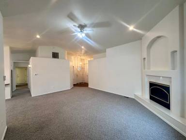 Main picture of 624 W Helen Ave