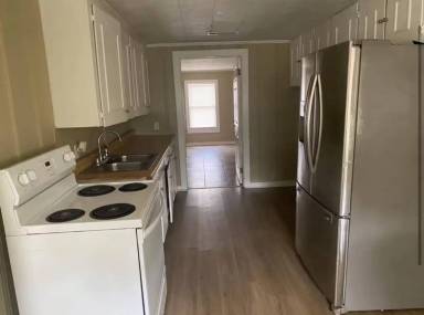 Main picture of 1027 Woodville Dr