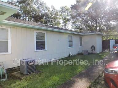 Main picture of 130 E Nine Mile Rd