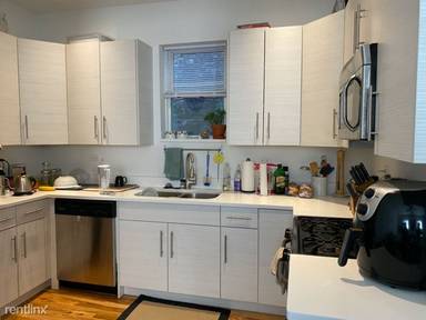 Main picture of 1448 N Greenview Ave