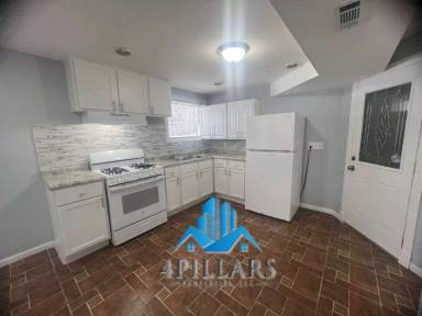 Main picture of 5647 Sohl Ave