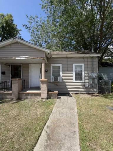Main picture of 1511 Richards St