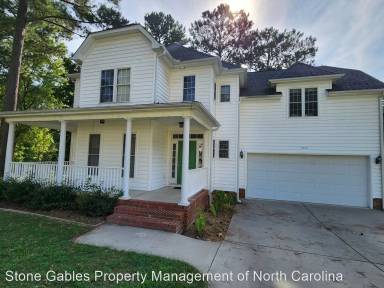 Main picture of 2424 Westgate Dr