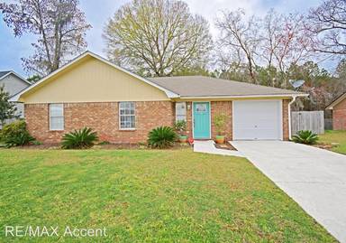 Main picture of 952 Black Willow Dr