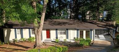 Main picture of 211 Seminole Cir