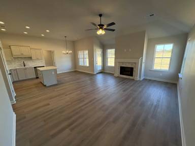 Main picture of 8790 Clark Ave