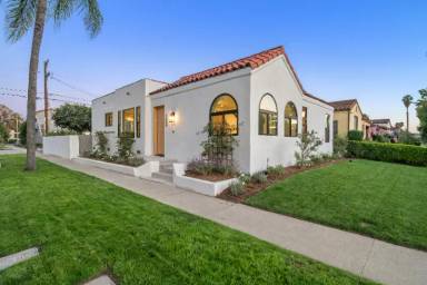 Main picture of 1600 S Crescent Heights Blvd