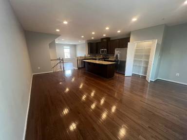 Main picture of 3203 Clear Spring Dr