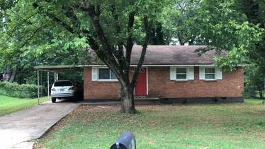 Main picture of 8187 Queens Dr