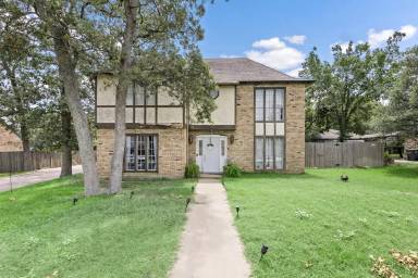 Main picture of 2508 Memorial Dr