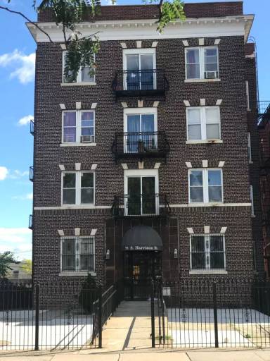 Main picture of 78 S Harrison St