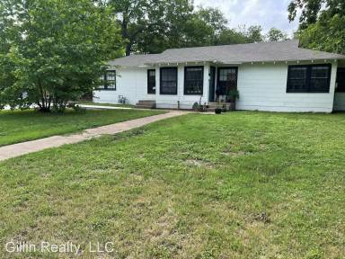 Main picture of 304 Williams Ave