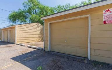 Main picture of 4300 S Austin St