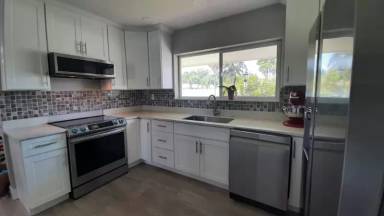 Main picture of 2241 NE 35th Ct