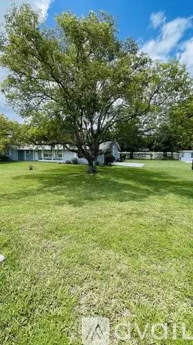 Main picture of 2155 Alafaya Trl