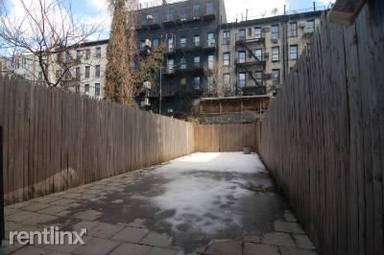 Main picture of 521 E 5th St