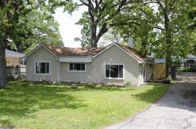 Main picture of 1431 Virginia St
