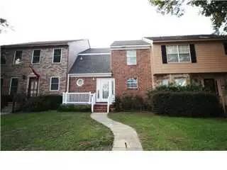 Main picture of 6028 Sussex Dr