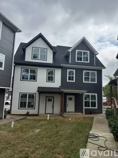 Main picture of 200 Raymond St