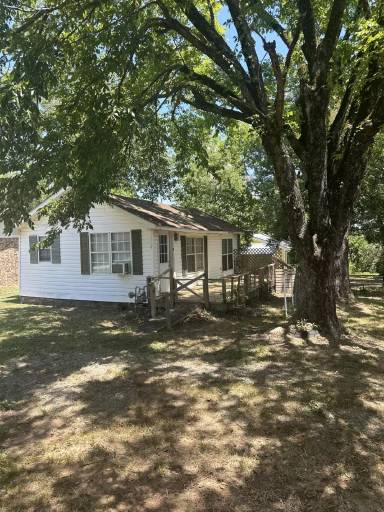 Main picture of 801 Mills Ave